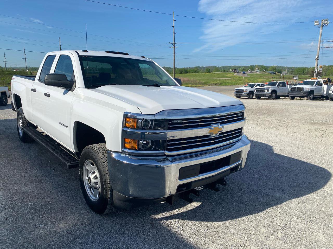 Used 2018 Chevrolet Silverado 2500 W/T w/ WT Convenience Package AWD/4WD image 4