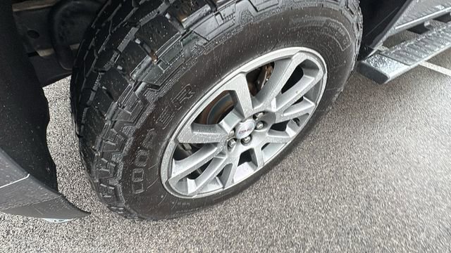 Used 2021 GMC Canyon Denali image 10