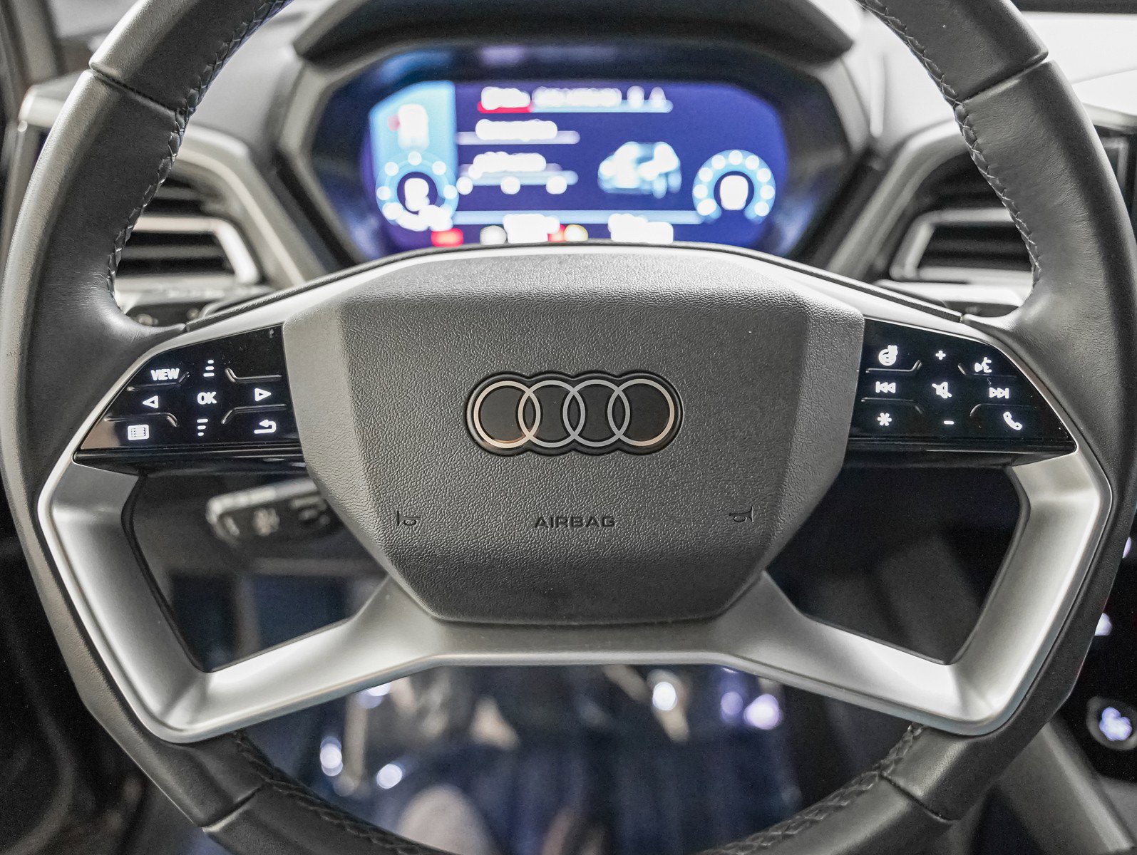 Used 2024 Audi Q4 e-tron Premium Plus w/ Premium Plus image 15