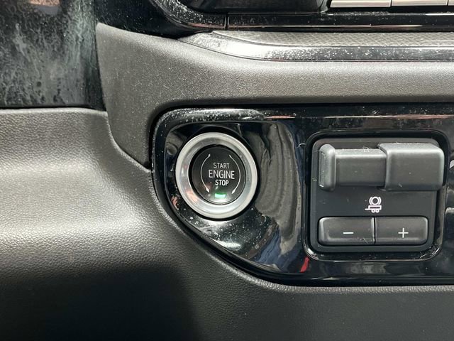 Certified 2023 Chevrolet Silverado 1500 ZR2 image 36