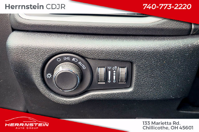 New 2026 Chrysler Voyager LX FWD image 16