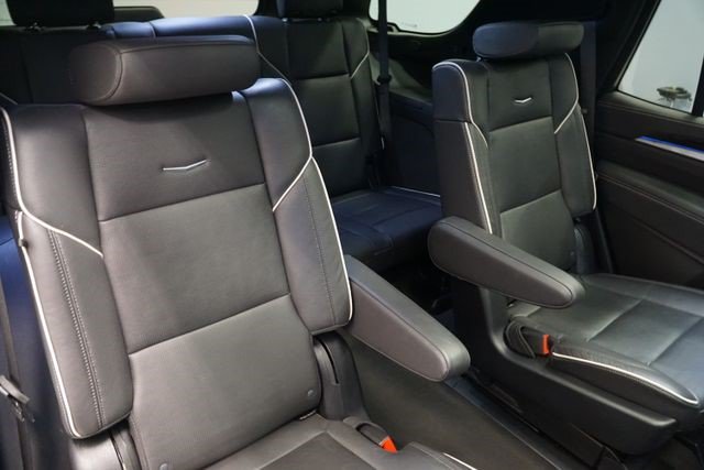 Certified 2025 Cadillac Escalade Premium Luxury AWD/4WD image 26