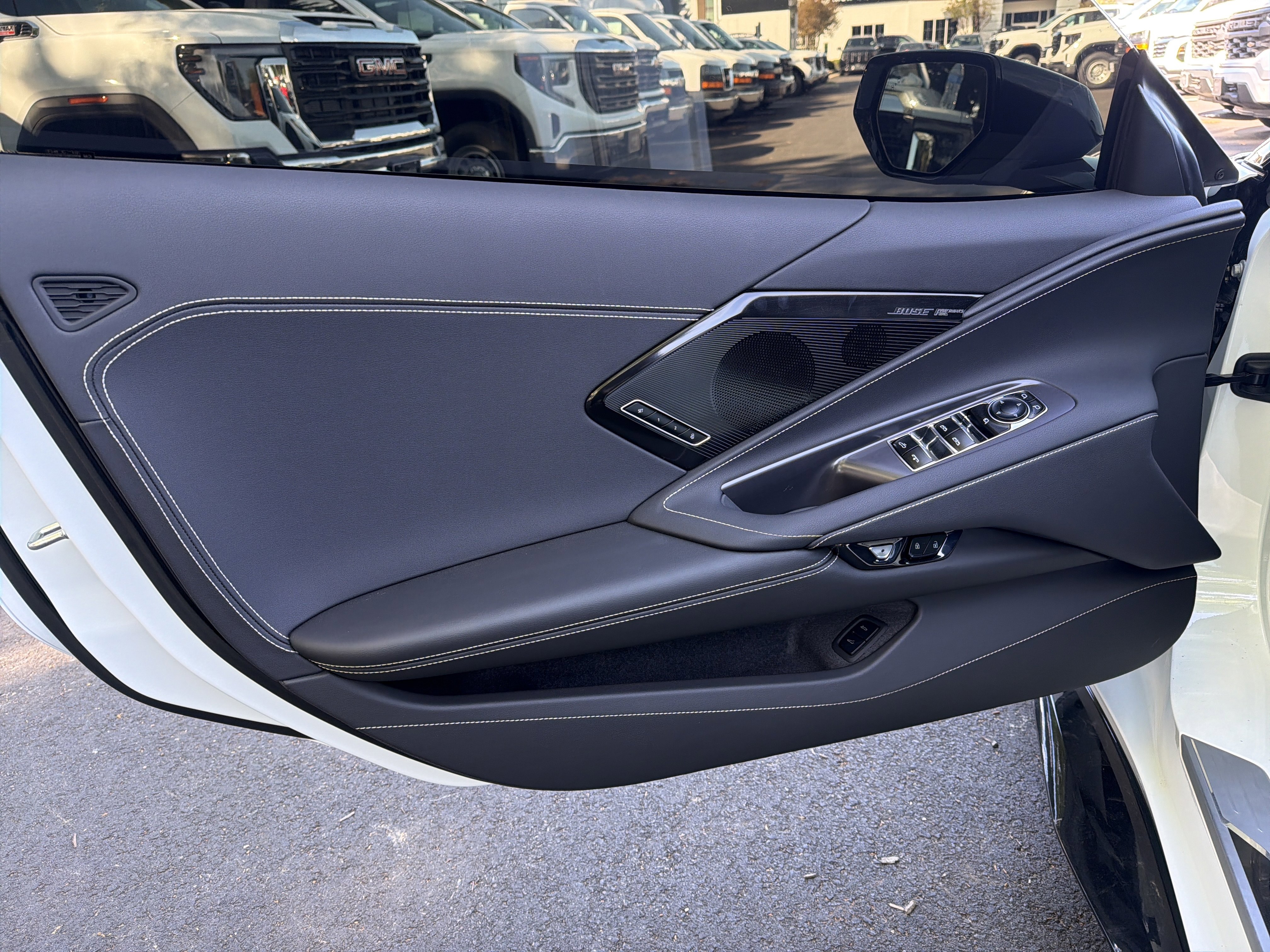 Used 2025 Chevrolet Corvette Z06 w/ Stealth Interior Trim Package image 14