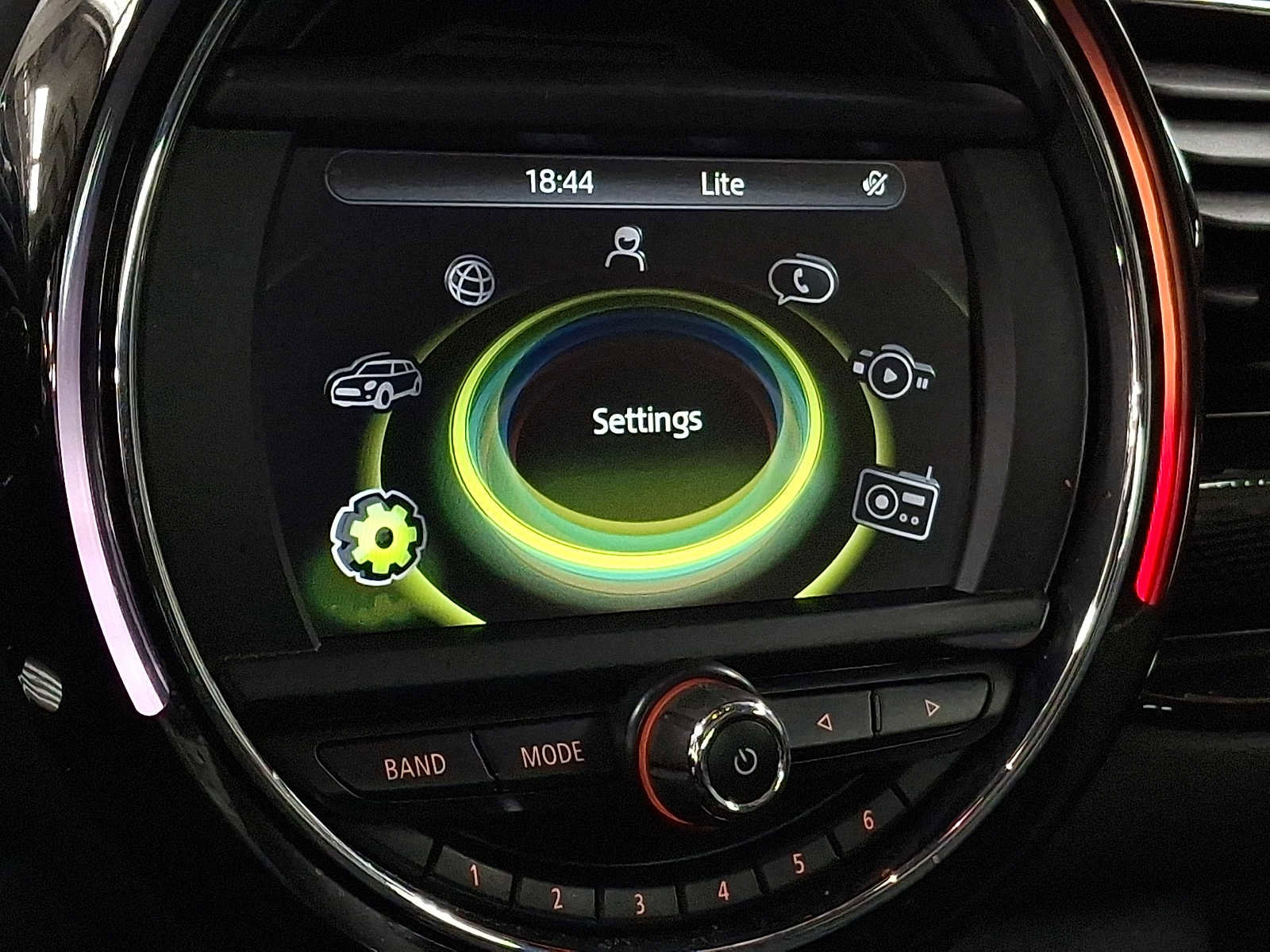 Used 2017 MINI Cooper Clubman S image 14