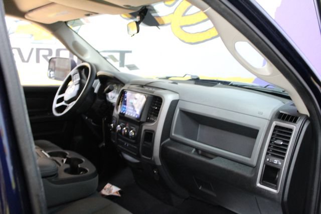 Used 2017 RAM 1500 ST w/ SXT Appearance Group AWD/4WD image 12