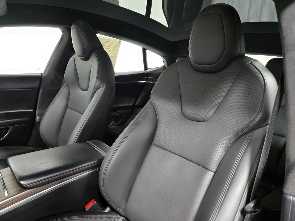 Used 2022 Tesla Model S image 11
