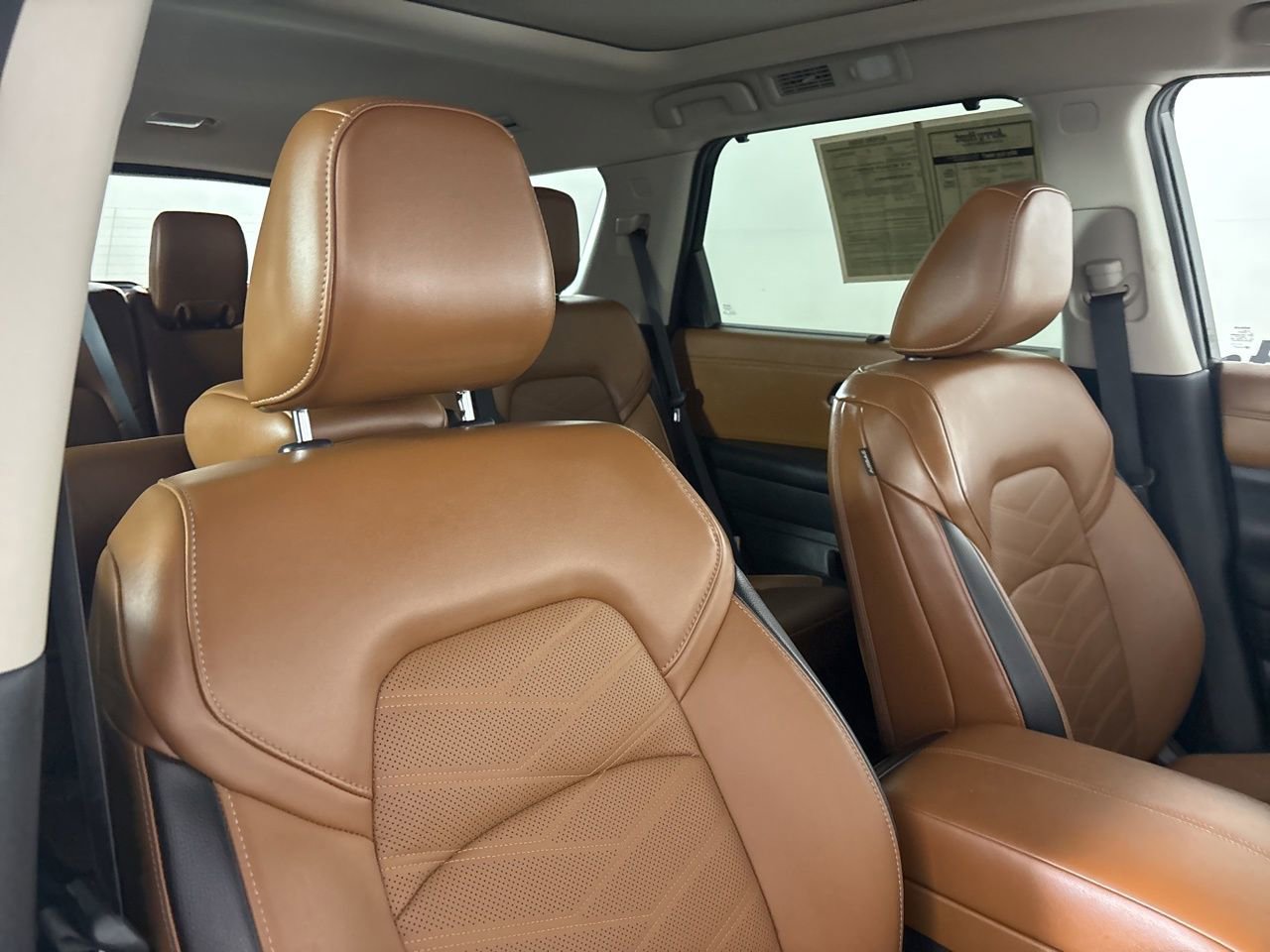 Used 2024 Nissan Pathfinder Platinum w/ Cargo Package image 29