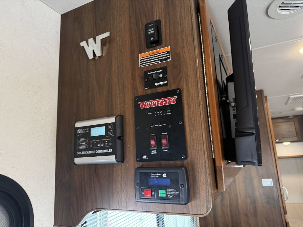 Used 2019 Mercedes-Benz Sprinter 170 image 38