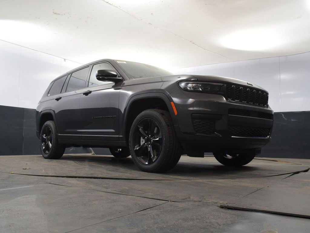 New 2025 Jeep Grand Cherokee L Altitude image 46