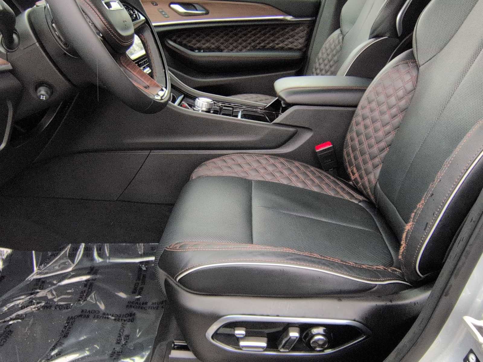 Used 2024 Jeep Grand Cherokee Summit w/ Adv Protech Group IV image 17