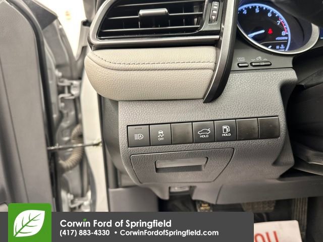 Used 2022 Toyota Camry LE image 29