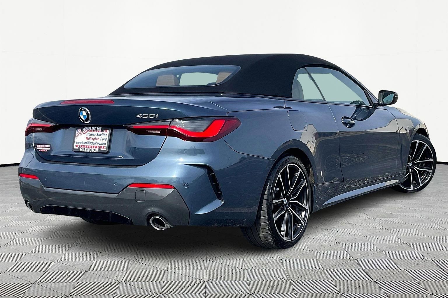 Used 2021 BMW 430i Convertible w/ M Sport Package image 11