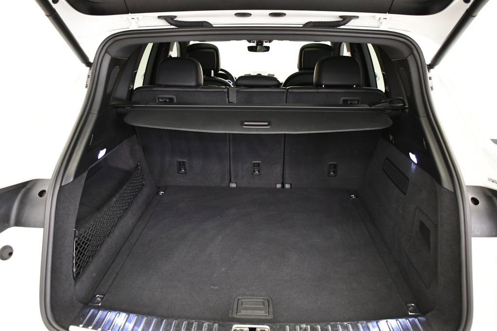 Used 2022 Porsche Cayenne image 58