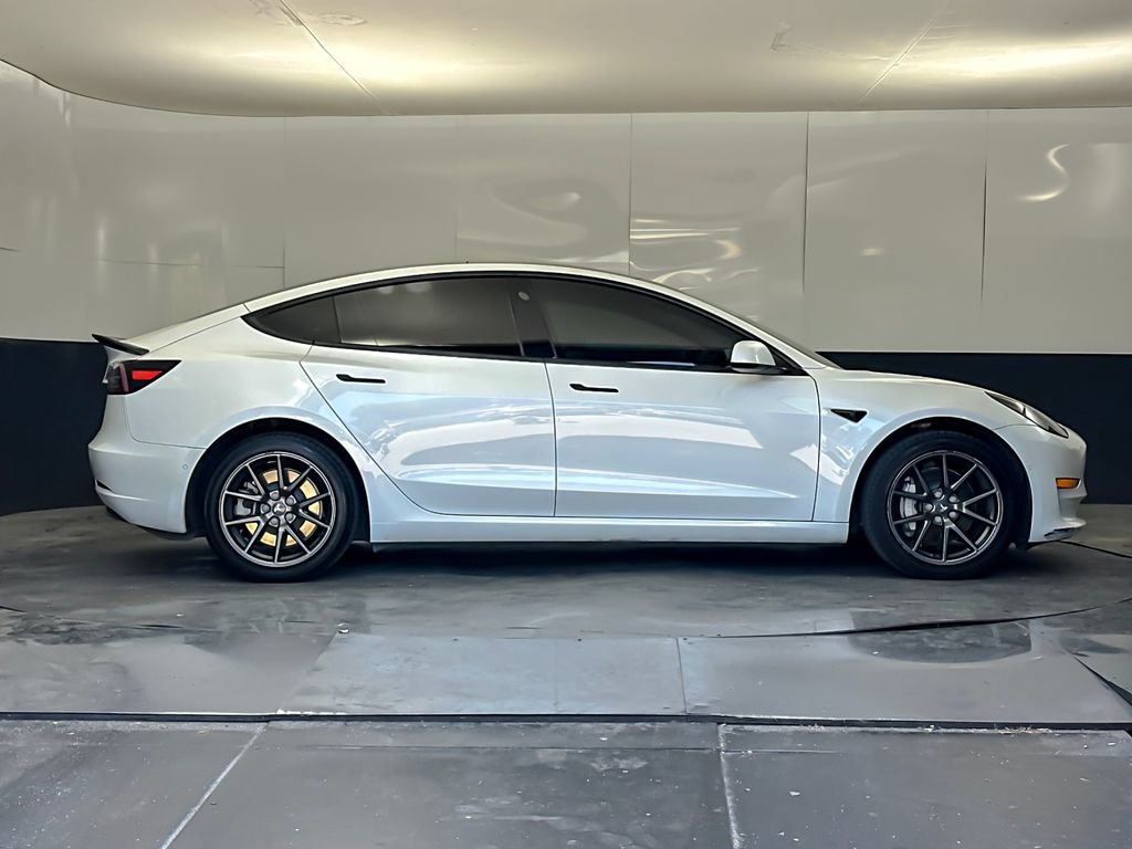 Used 2022 Tesla Model 3 Long Range AWD/4WD image 2
