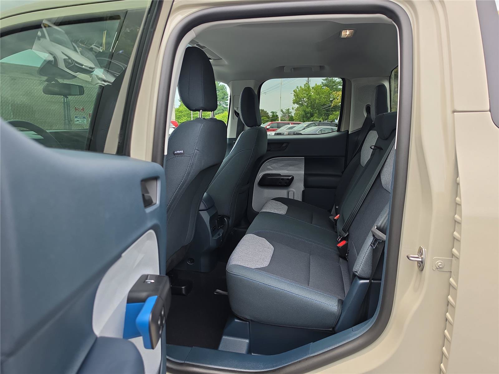 Used 2025 Ford Maverick XLT w/ XLT Luxury Package FWD image 23