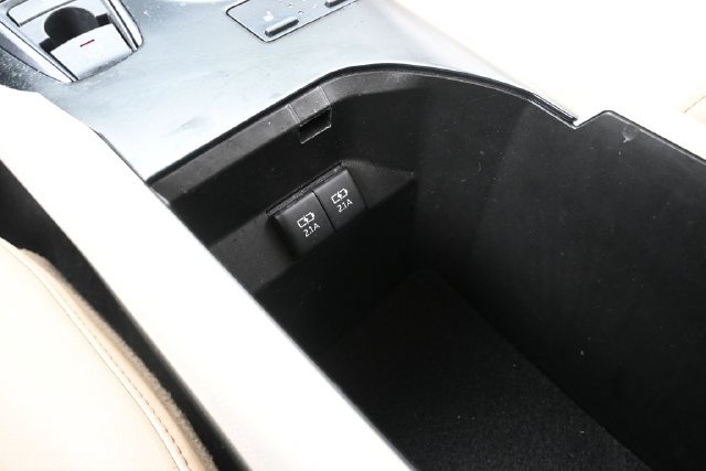 Used 2018 Toyota Camry XLE FWD image 22