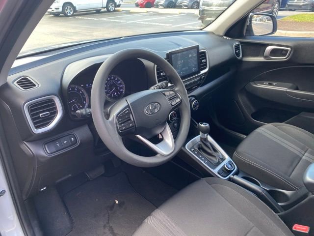 Used 2020 Hyundai Venue SEL image 13