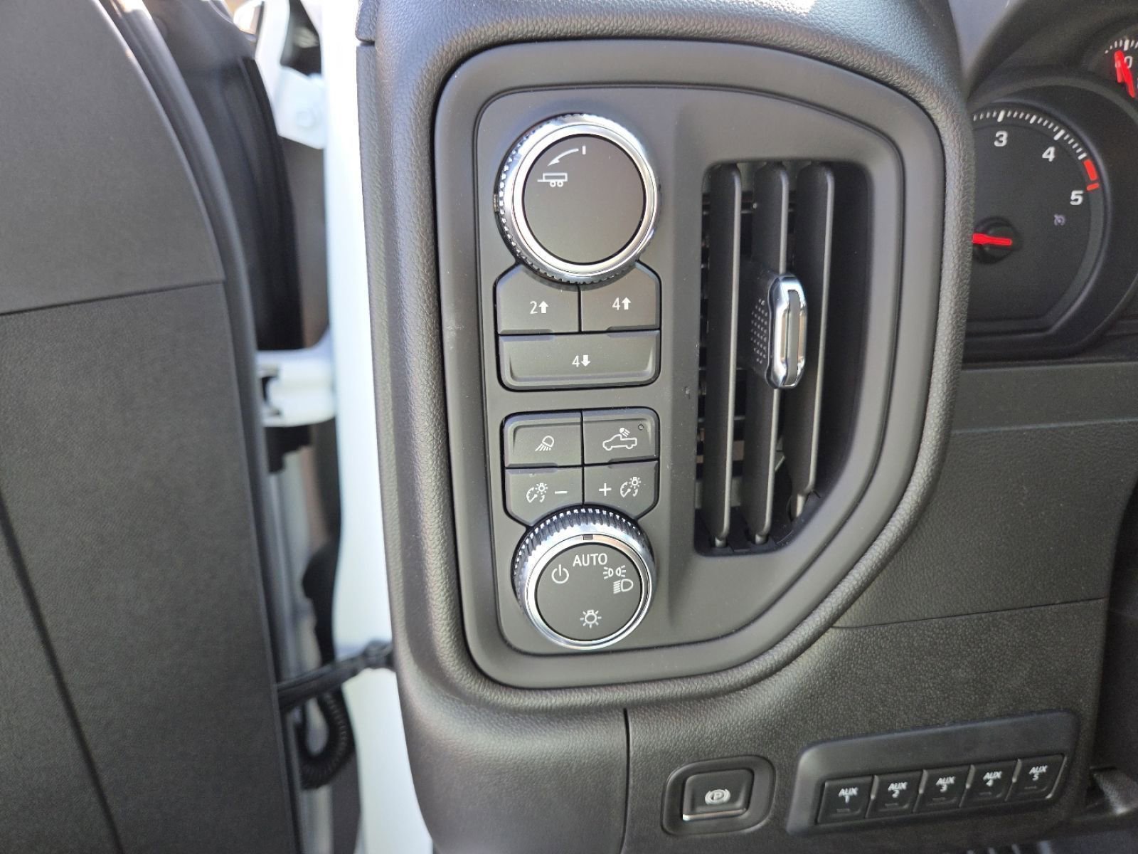 New 2026 GMC Sierra 3500 Pro w/ Convenience Package image 5