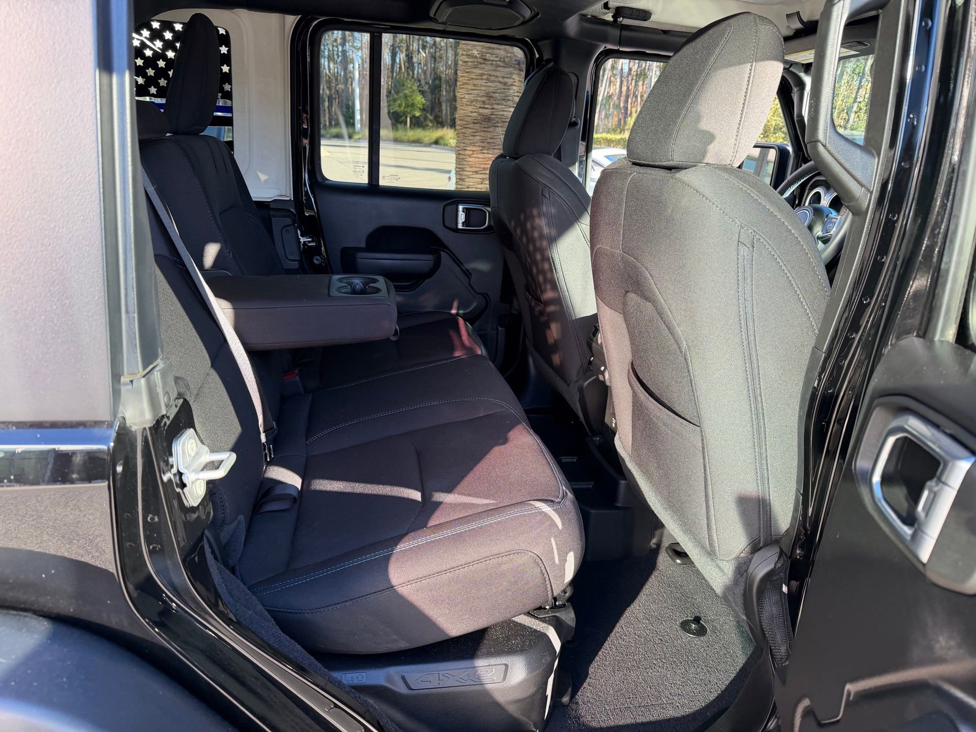 Used 2023 Jeep Wrangler Unlimited Rubicon 4xe image 25