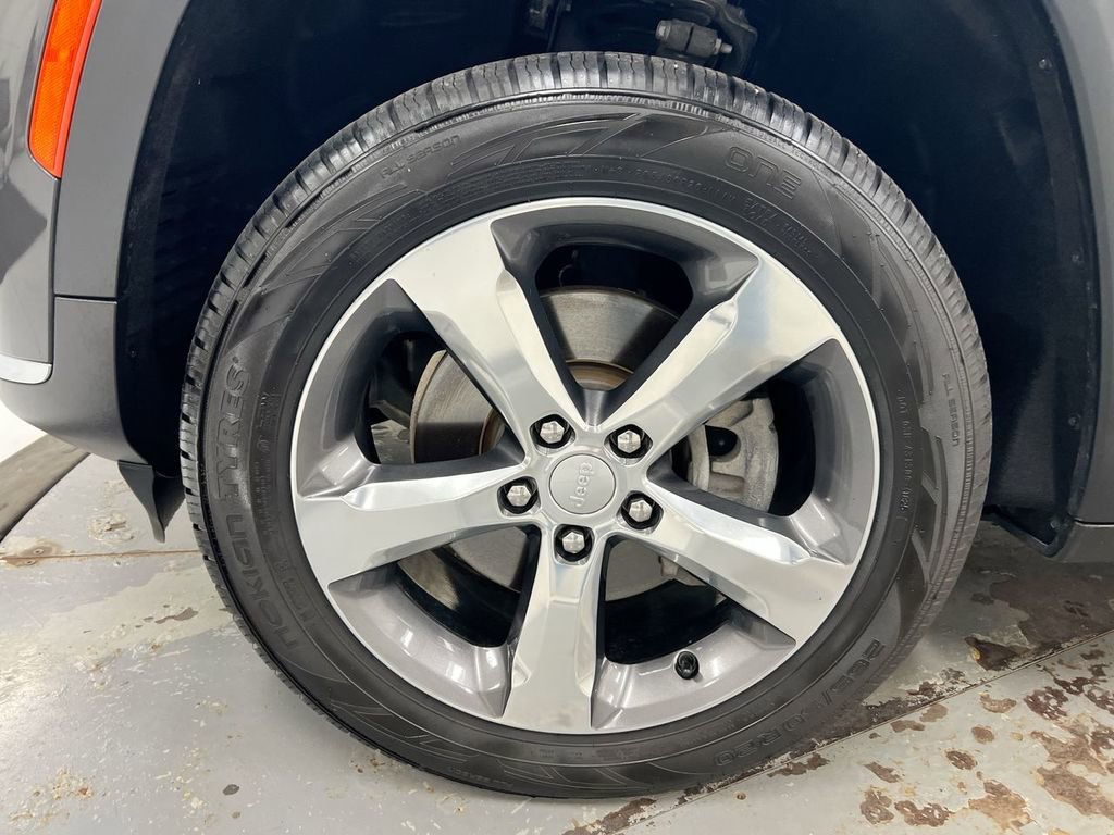 Used 2021 Jeep Grand Cherokee L Limited image 29