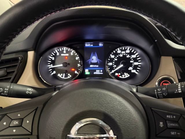 Used 2020 Nissan Rogue SV w/ Premium Package image 15