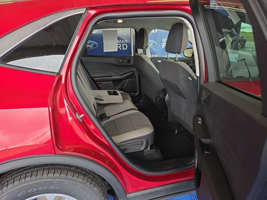 Used 2022 Ford Escape SE w/ Convenience Package image 24
