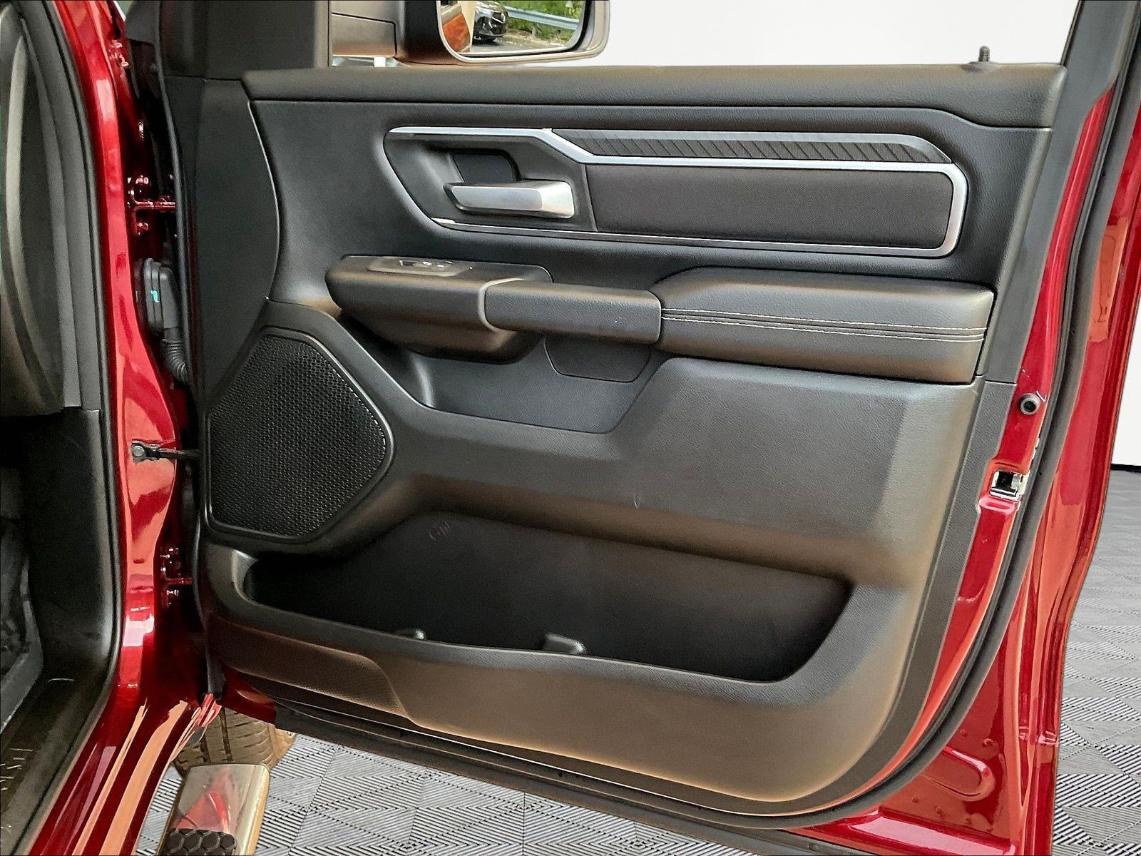 Used 2025 RAM 1500 Big Horn AWD/4WD image 29