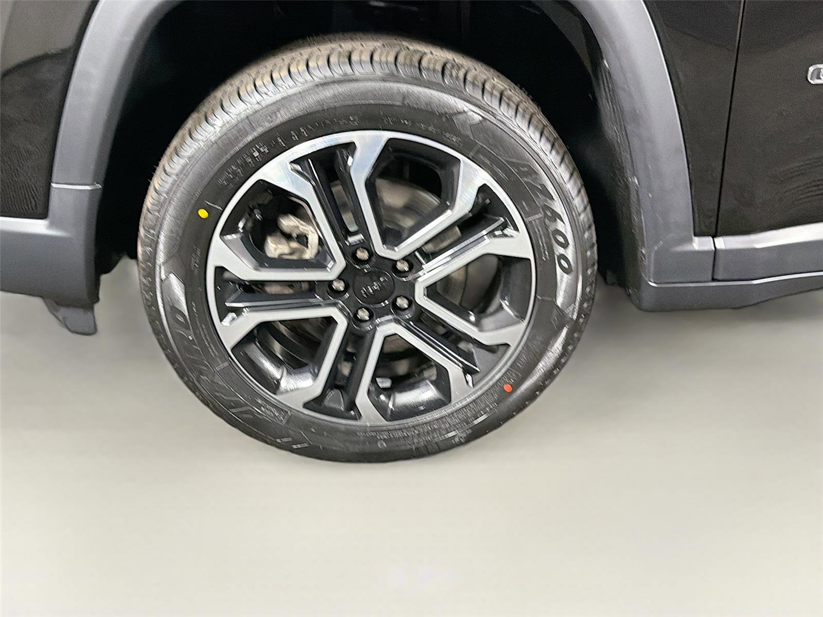 Used 2022 Jeep Compass Limited image 29