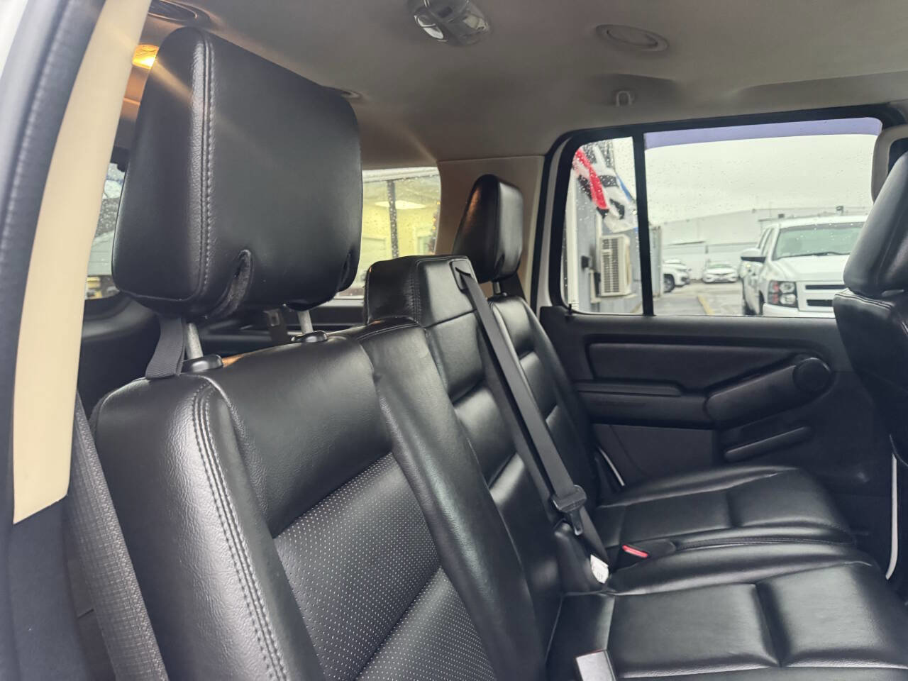 Used 2010 Ford Explorer Limited image 30