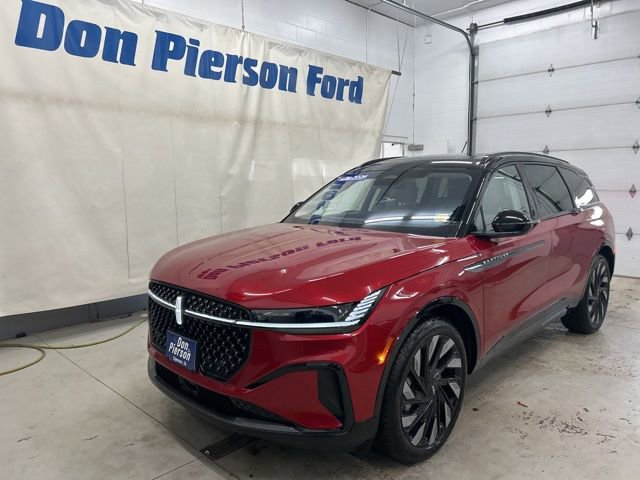 New 2026 Lincoln Nautilus Reserve w/ Jet Appearance Package image 1