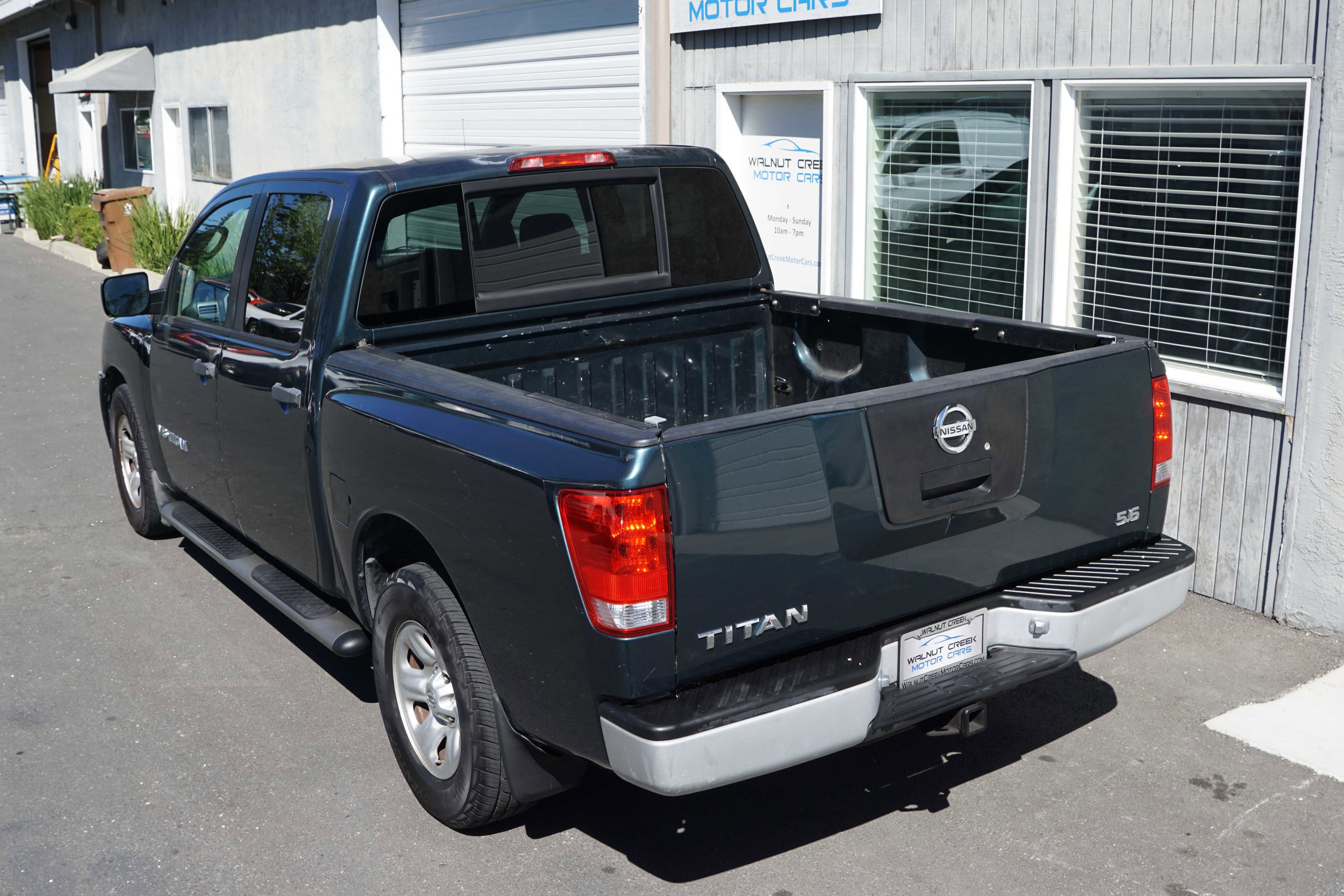 Used 2005 Nissan Titan XE image 17