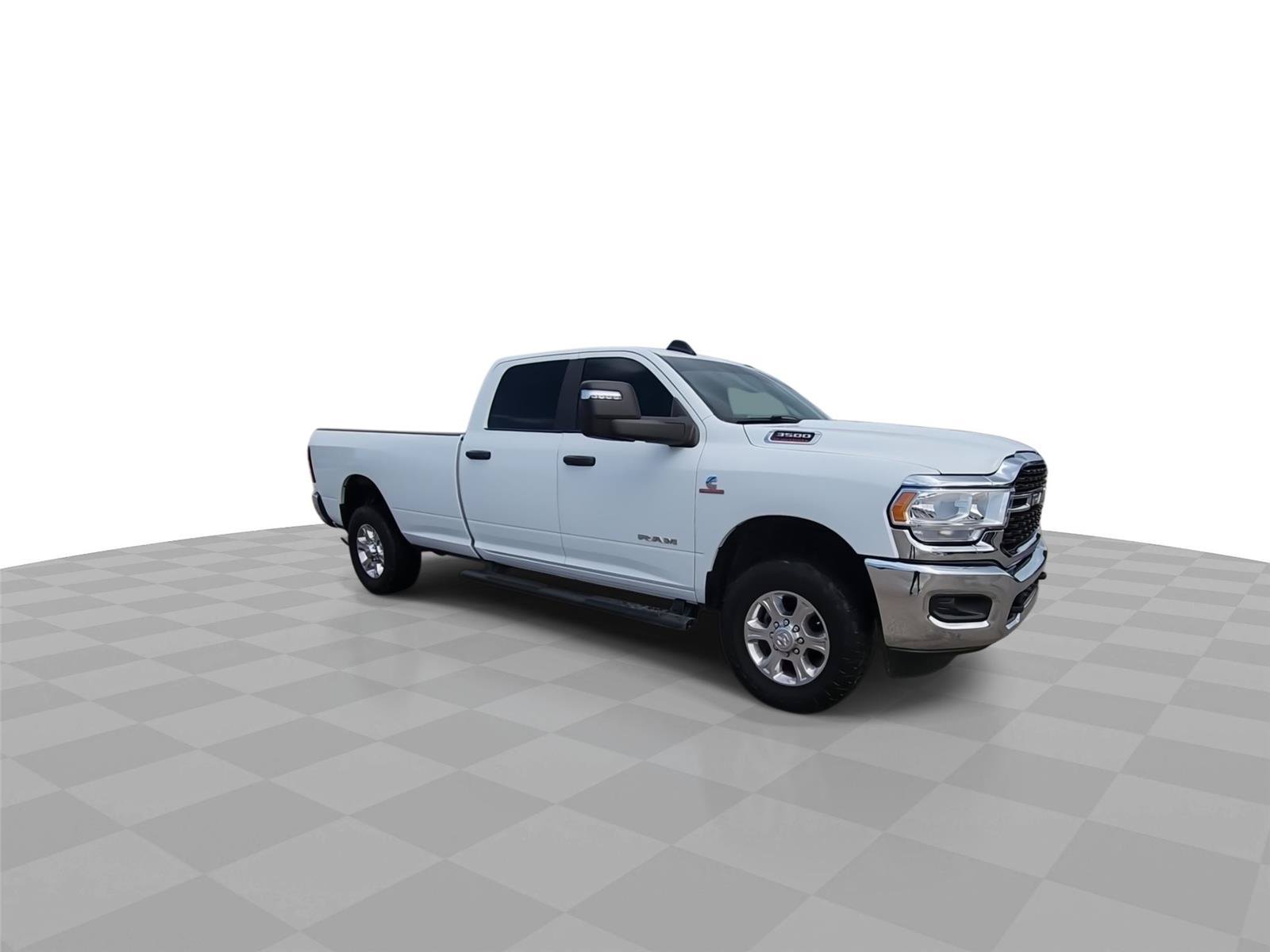 Used 2023 RAM 3500 Big Horn w/ Level 1 Equipment Group AWD/4WD image 2