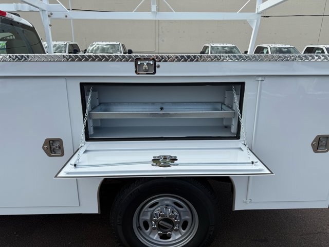 New 2026 Ford F250 XL w/ XL Chrome Package image 13