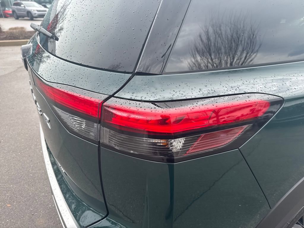 Certified 2025 Nissan Pathfinder Platinum w/ Cargo Package image 23