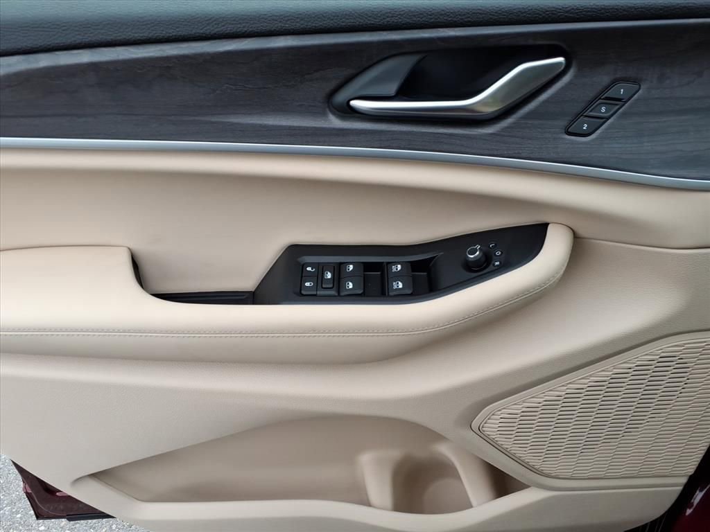 New 2025 Jeep Grand Cherokee Limited image 16