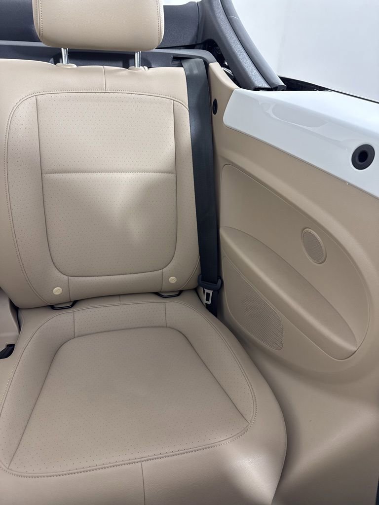 Used 2019 Volkswagen Beetle 2.0T S FWD image 19