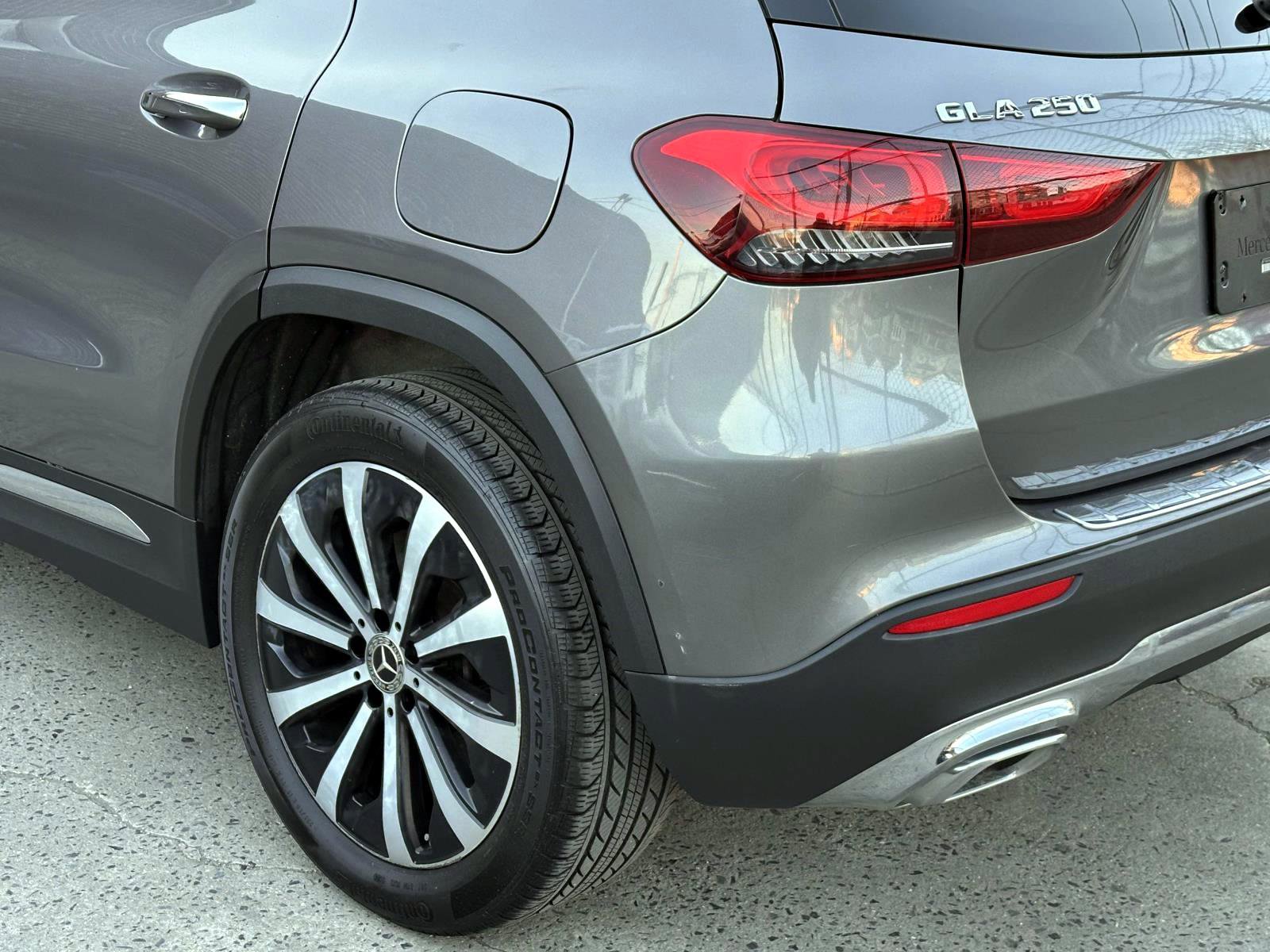 Used 2021 Mercedes-Benz GLA 250 4MATIC image 10