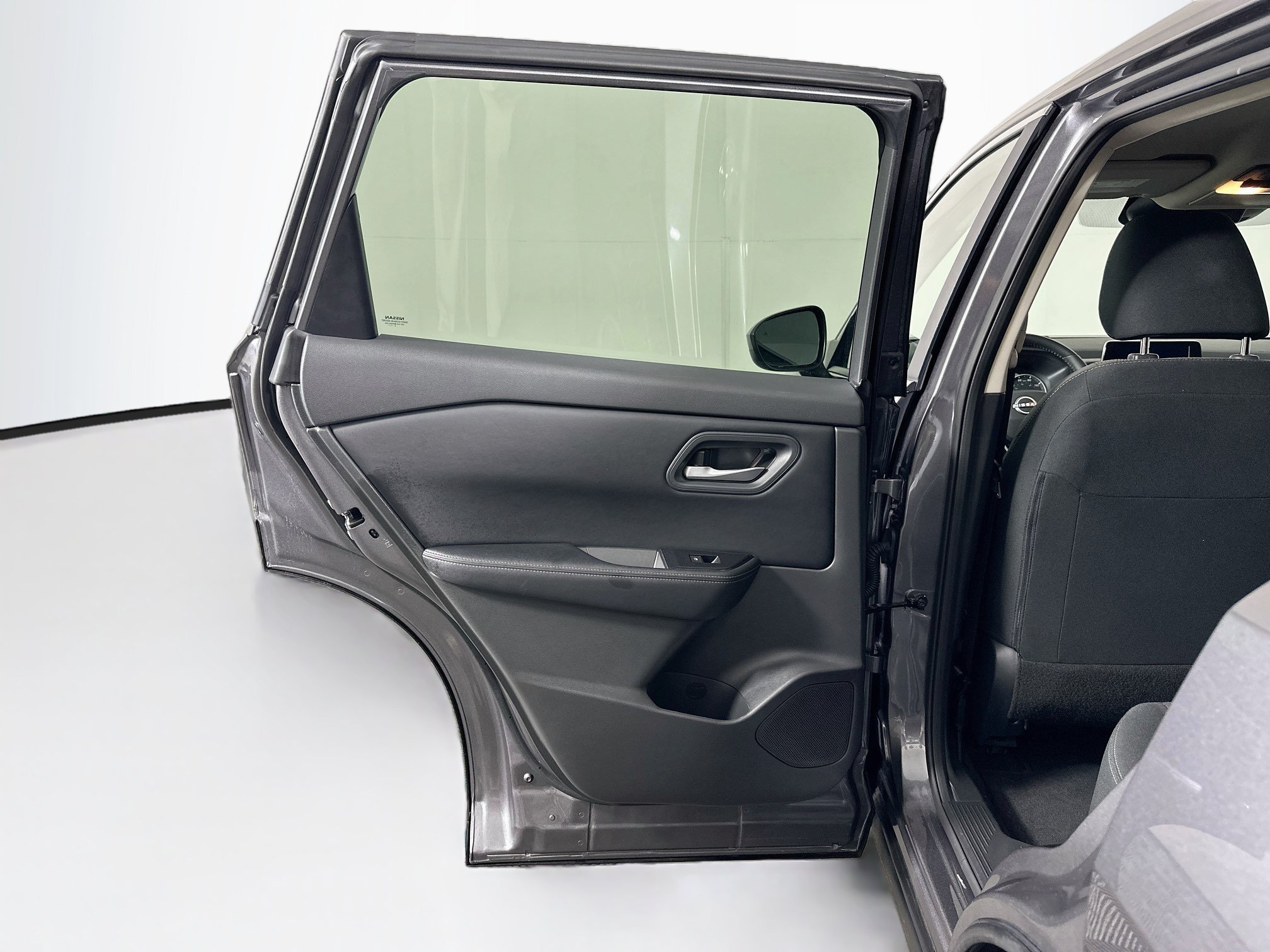 Used 2026 Nissan Rogue SV FWD image 25