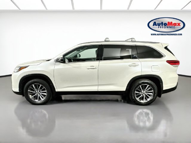 Used 2019 Toyota Highlander XLE AWD/4WD image 9