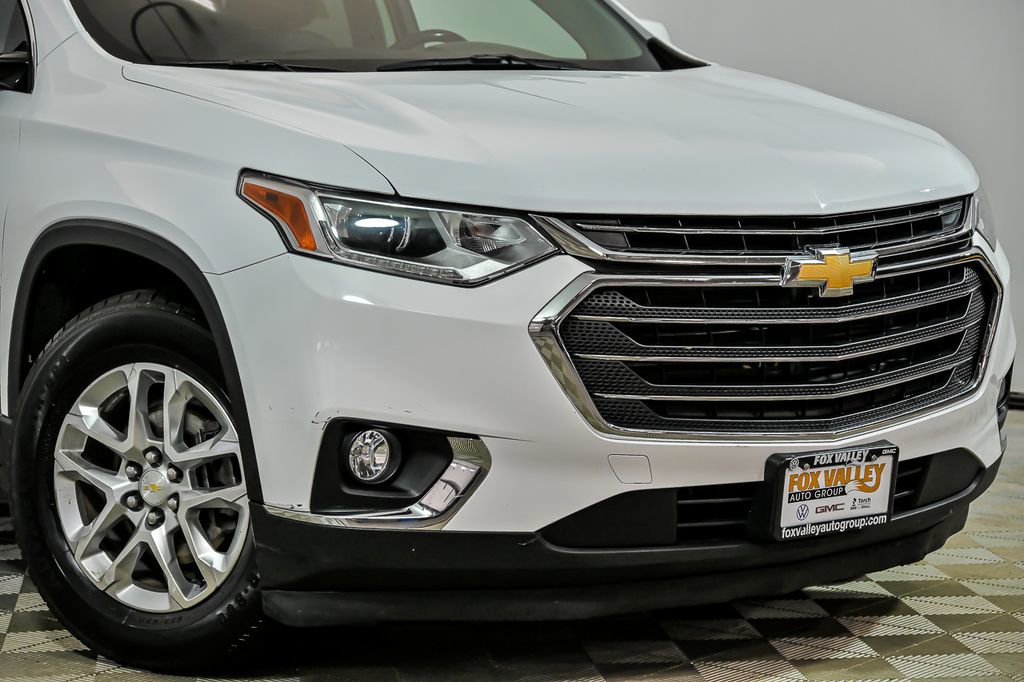 Used 2018 Chevrolet Traverse LT image 2