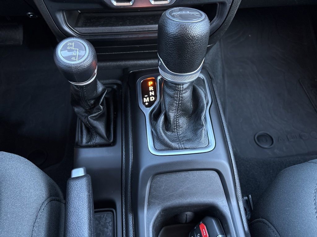 Used 2023 Jeep Gladiator Sport AWD/4WD image 33