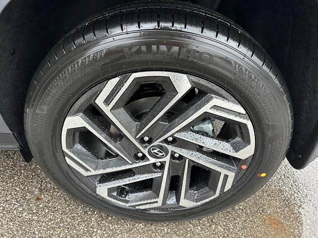 New 2026 Hyundai Tucson Limited image 12