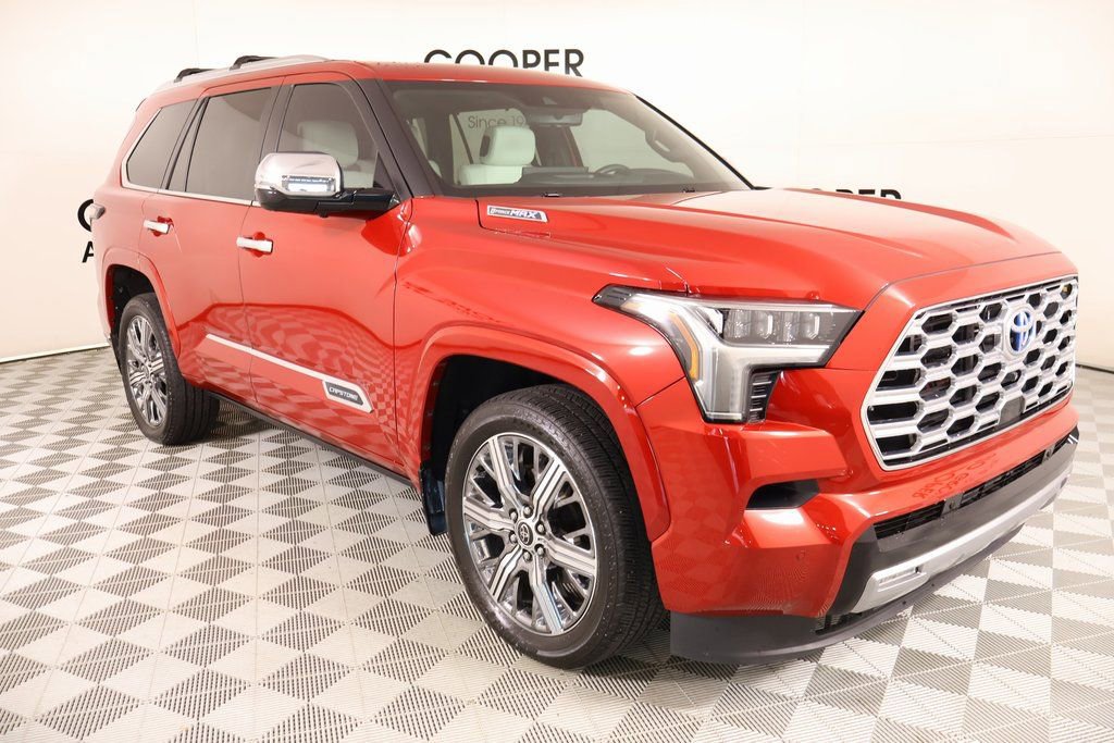 Used 2024 Toyota Sequoia Capstone image 1
