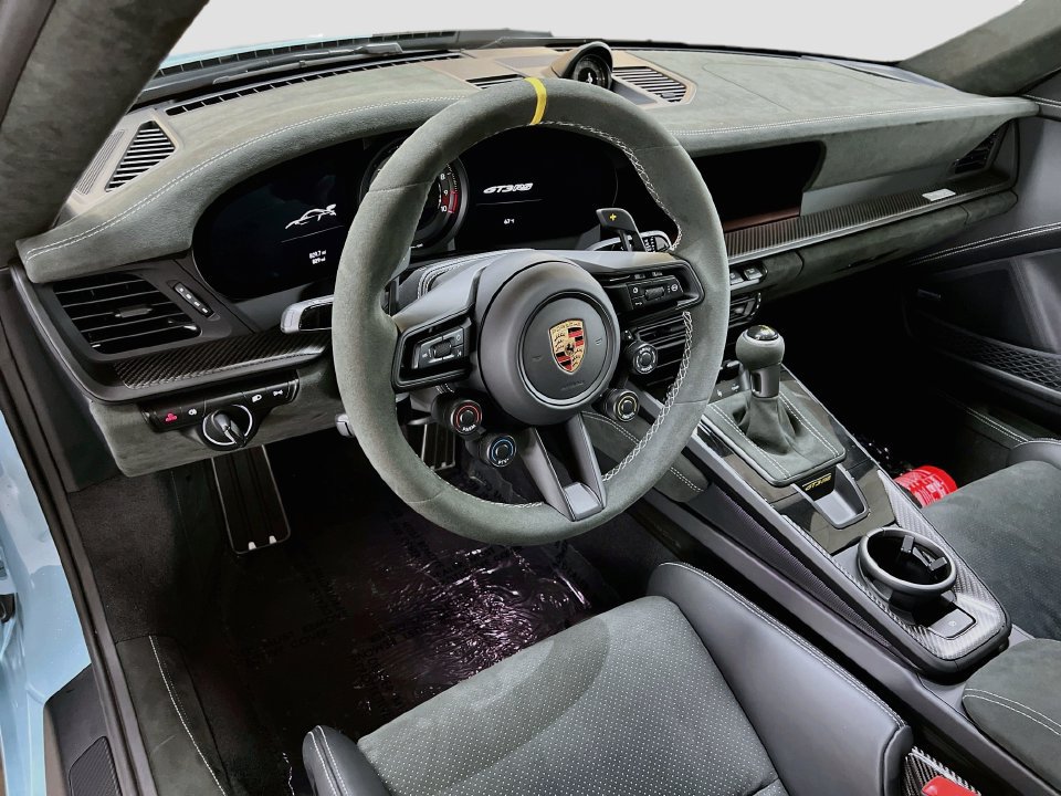 Certified 2025 Porsche 911 GT3 RS RWD image 4