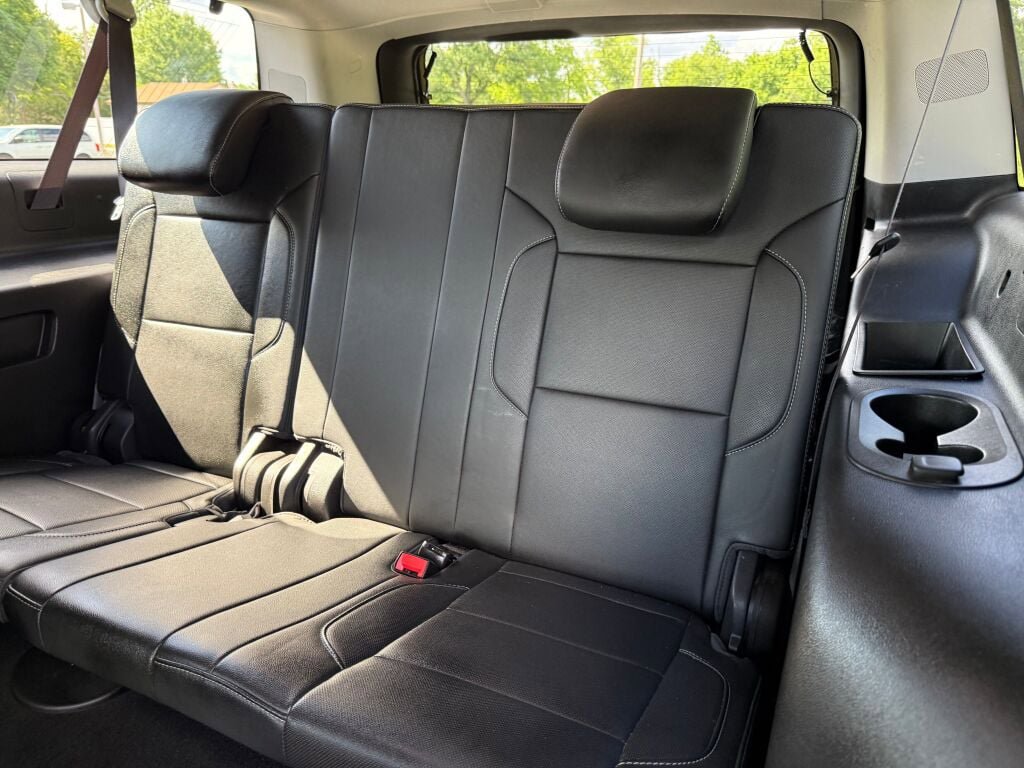 Used 2016 GMC Yukon XL SLT w/ Open Road Package AWD/4WD image 27