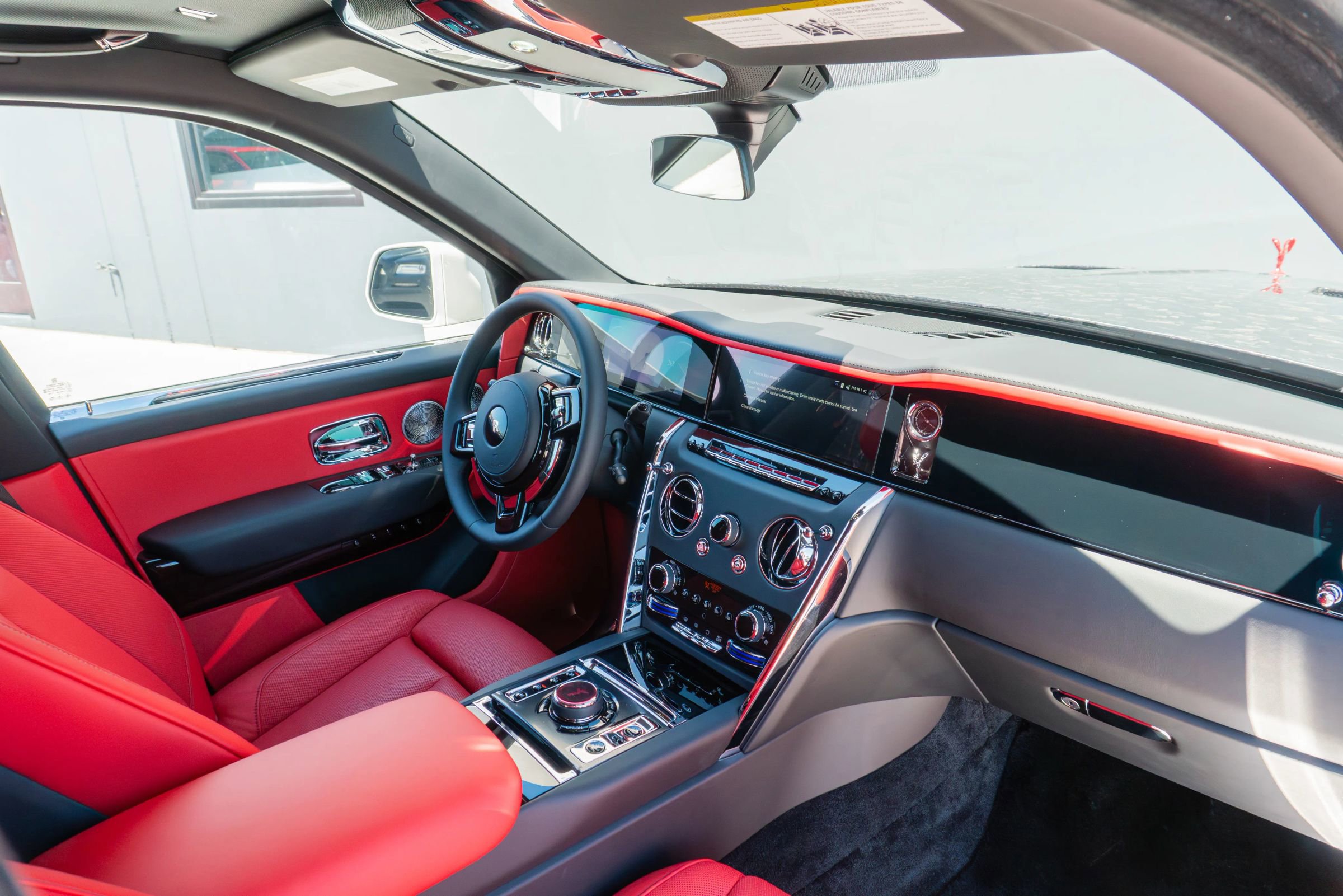 Used 2026 Rolls-Royce Cullinan AWD/4WD image 15