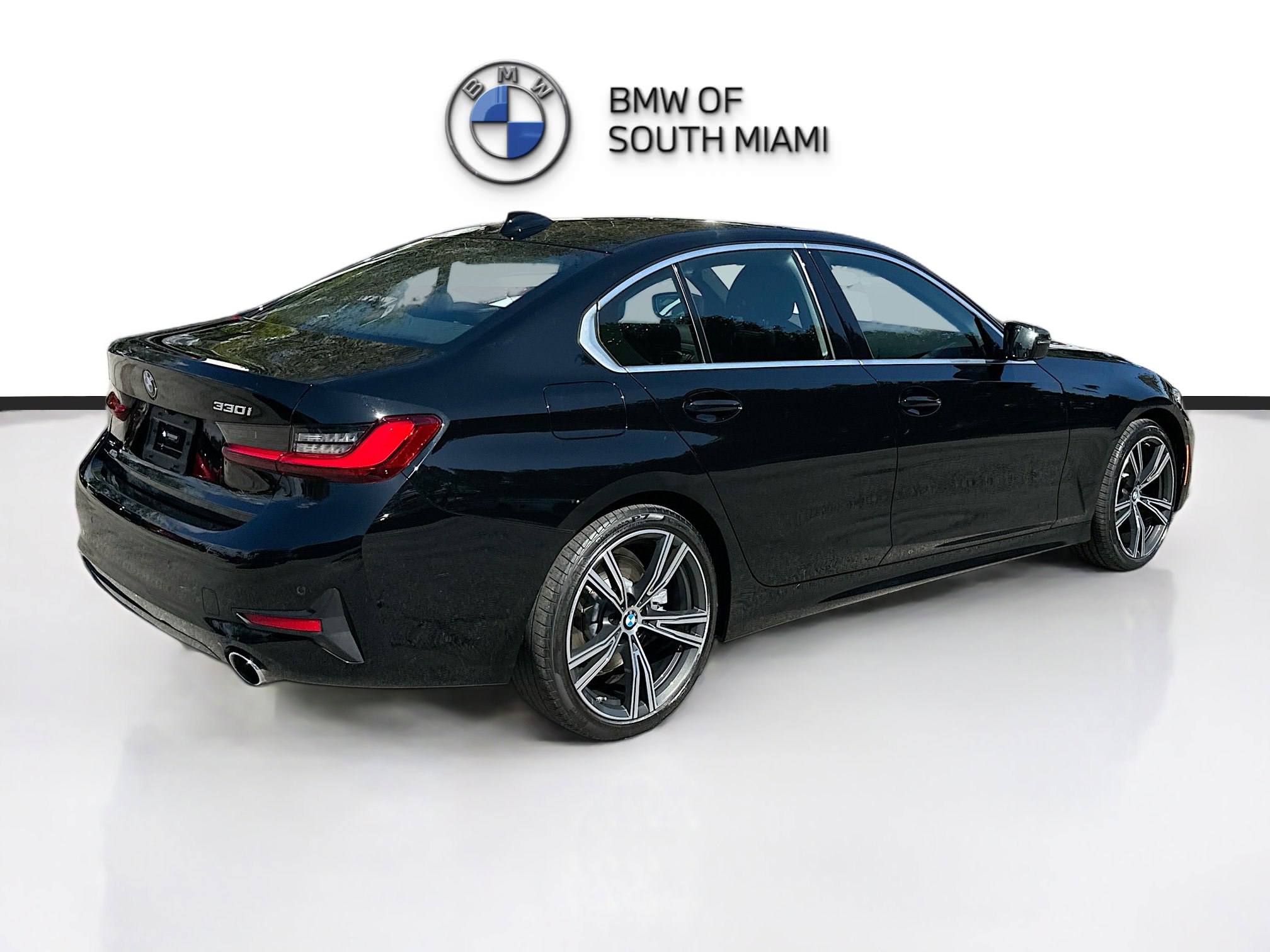 Used 2022 BMW 330i Sedan w/ Driving Assistance Package image 7