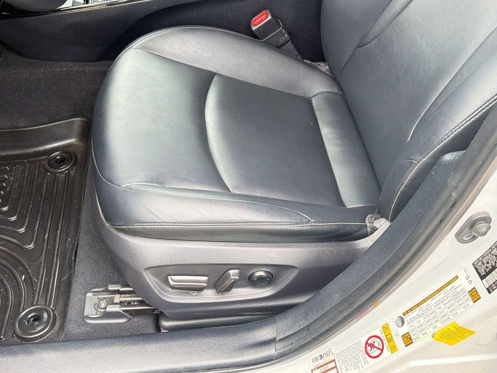 Used 2021 Toyota Prius Prime Limited FWD image 14