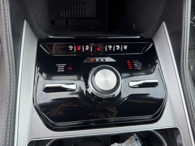 Used 2026 Jeep Grand Wagoneer Limited AWD/4WD image 29