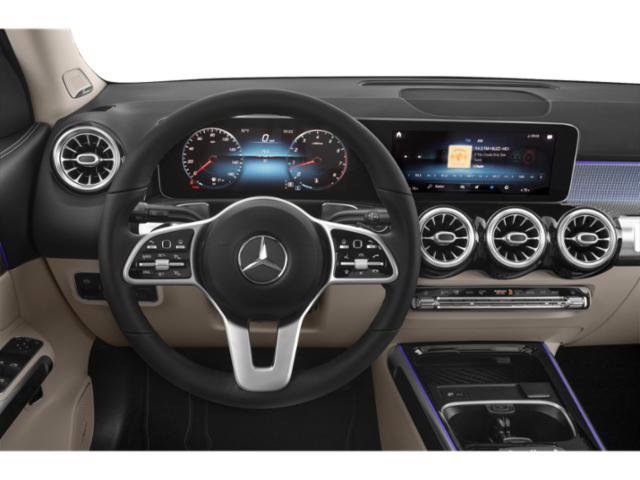 Used 2021 Mercedes-Benz GLB 250 4MATIC image 10